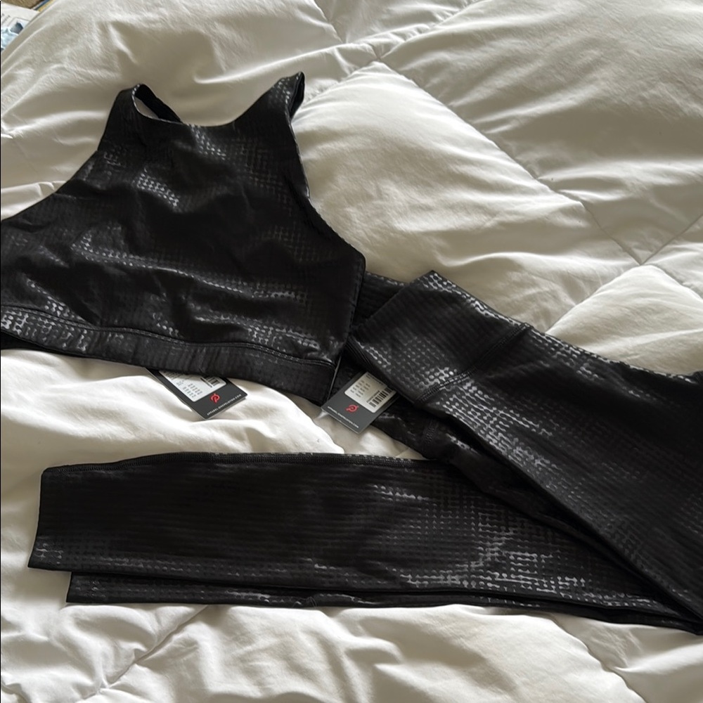 Black Peloton Show Up Digital Foil Sports Bra